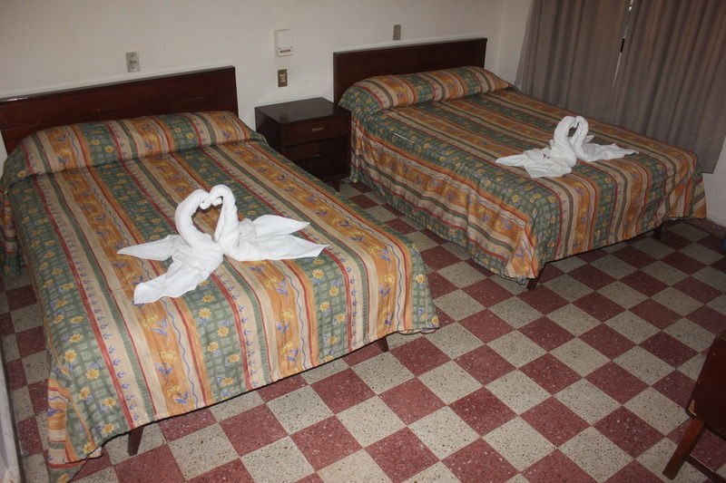 Sevillano Acapulco Ngoại thất bức ảnh